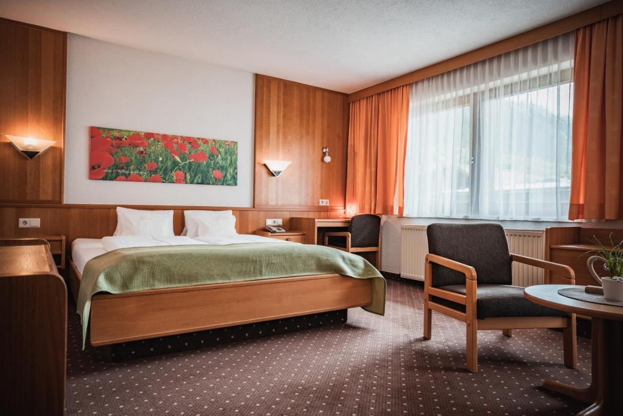 Hotel Garni Romantika Санкт-Леонгард-ім-Пітцталь Екстер'єр фото