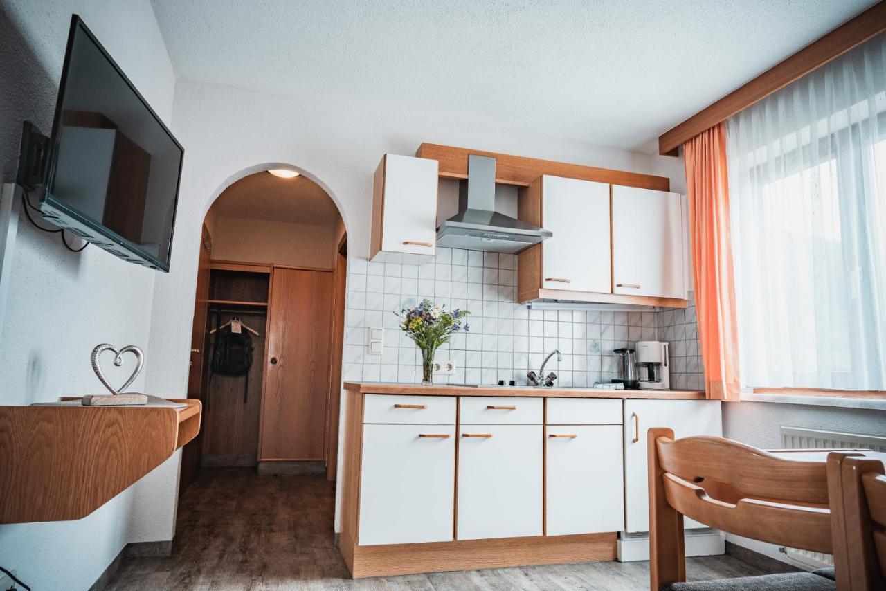 Hotel Garni Romantika Санкт-Леонгард-ім-Пітцталь Екстер'єр фото